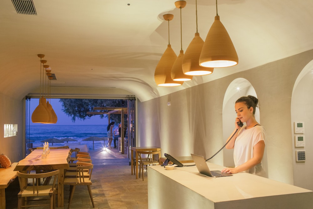 The Theodore Boutique Hotel 4/50