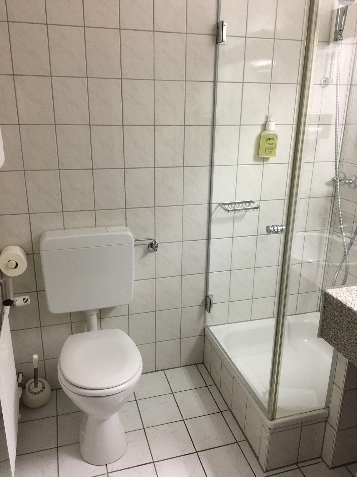 غرفة كلاسيكية بسرير مزدوج بغرفة نوم واحدة، Hotel Schweizer Hof Kassel 5/5