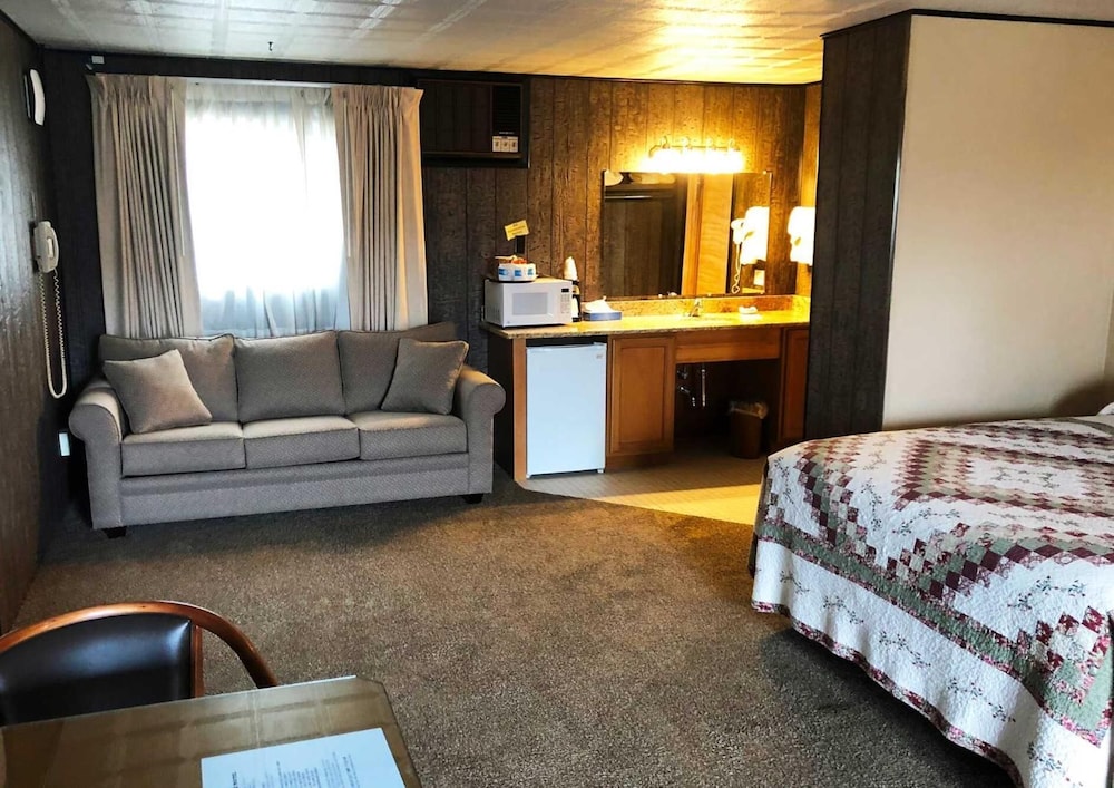 Bristlecone Motel 32/50