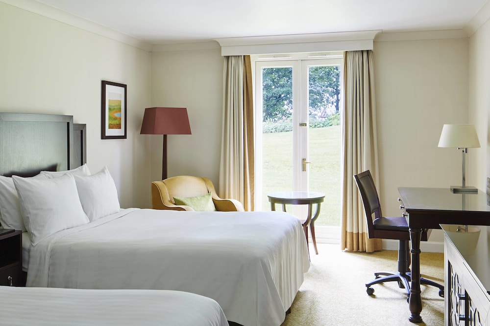 Delta Hotels by Marriott Worsley Park Country Club 8/36