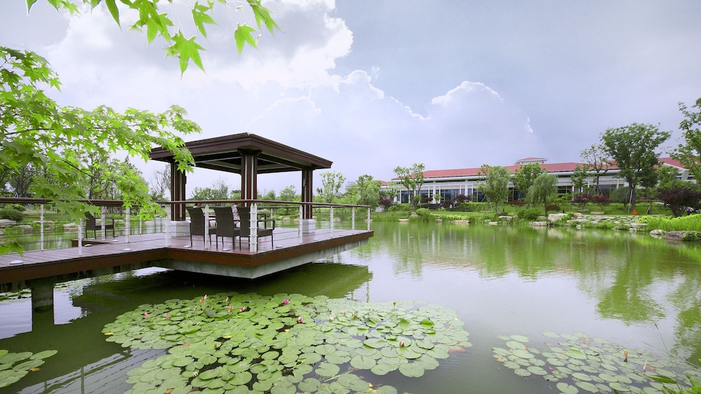 Jinji Lake Grand Hotel Club 53/57