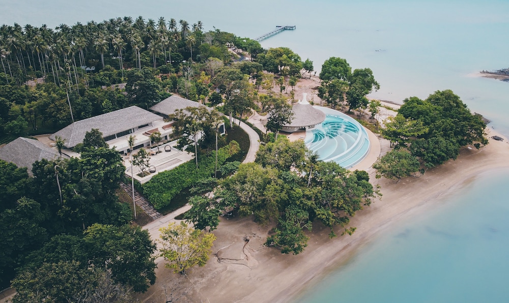 Island Escape Burasari 10/78