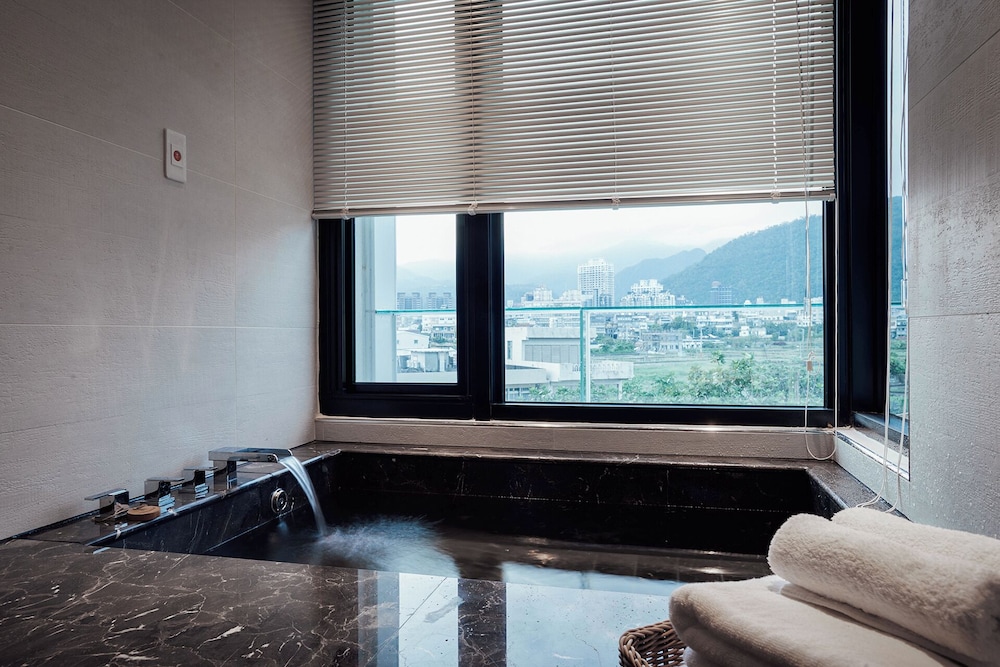 Onsense Villa 42/61