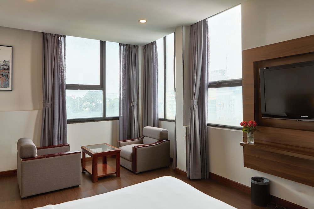 Central Park Saigon Hotel 46/58