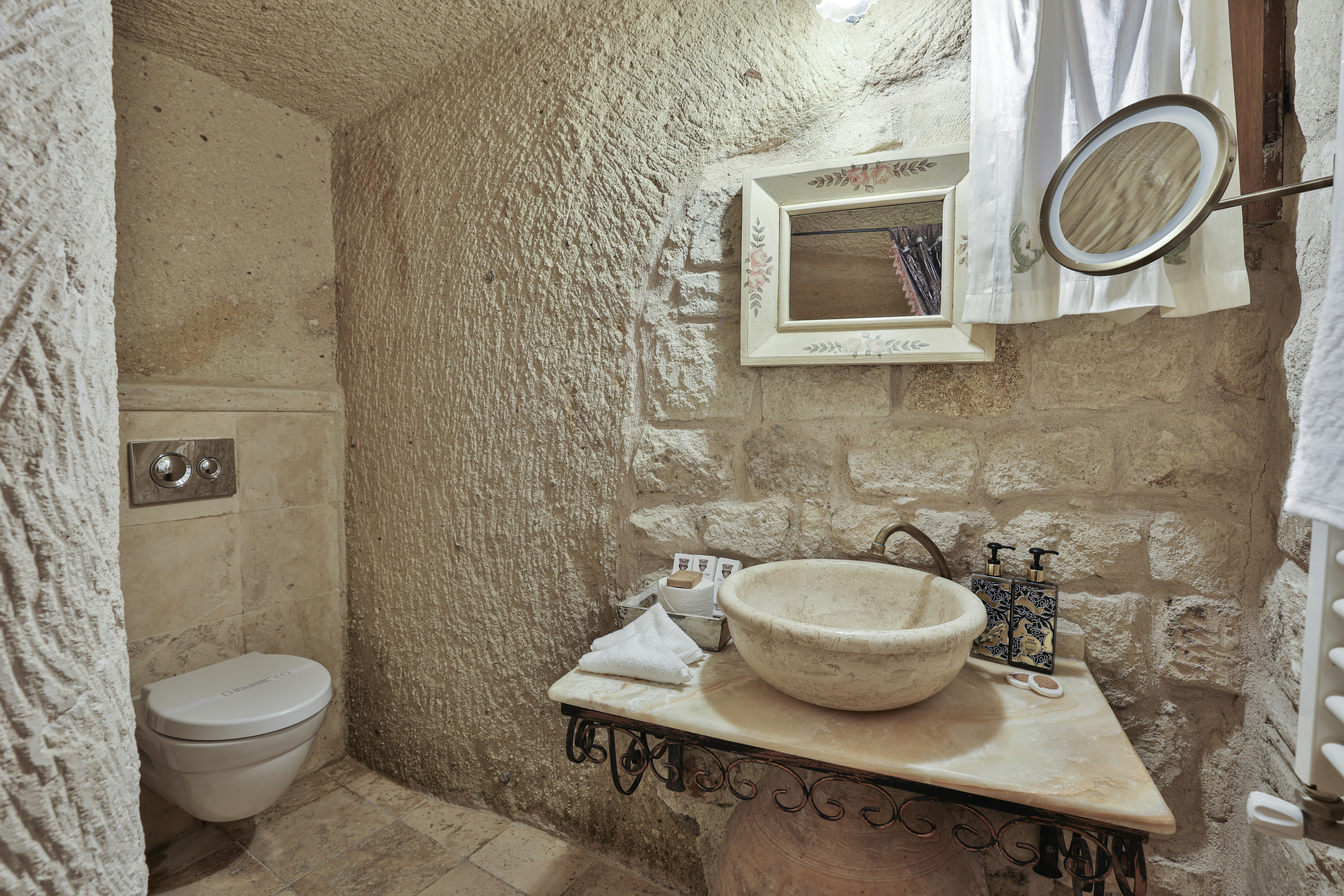 Elika Cave Suites Cappadocia, Curio Collection by Hilton 79/80