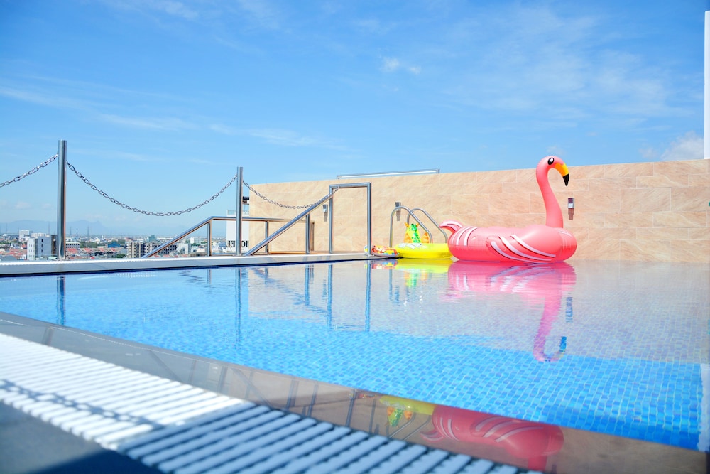 Richico Apartments And Hotel 79/82