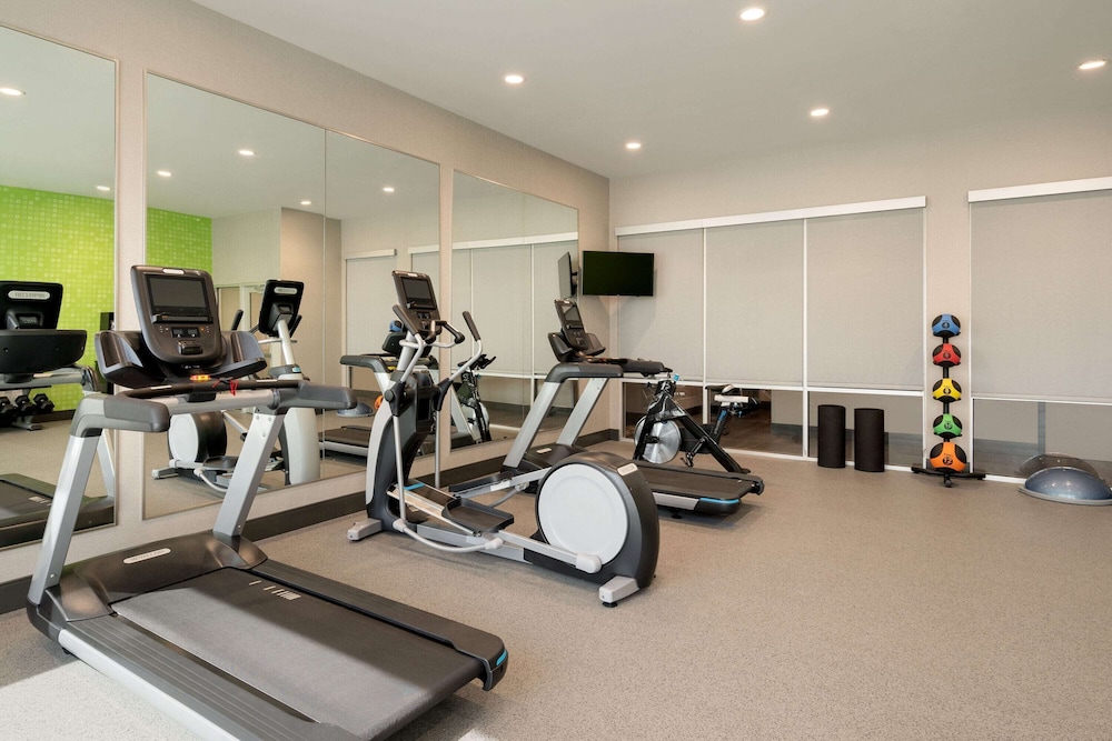 La Quinta Inn Suites By Wyndham San Antonio Seaworld Lafb 18/39