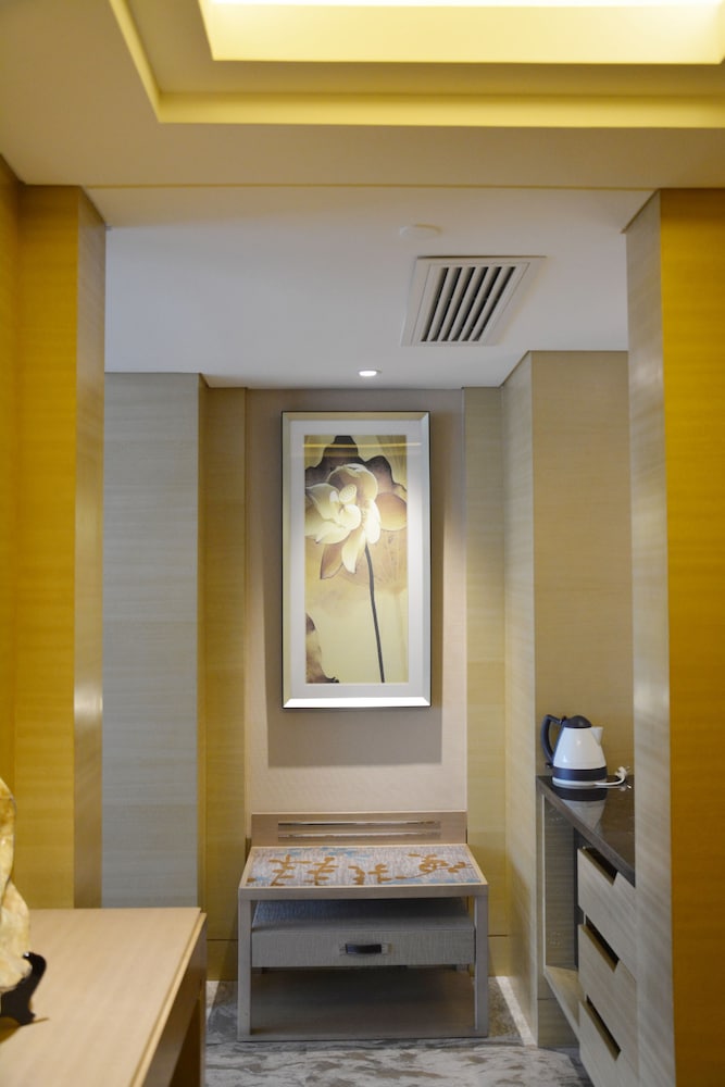 Grand Skylight International Hotel Guiyang 37/37