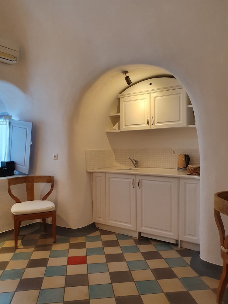 Ikastikies Suites 7/50