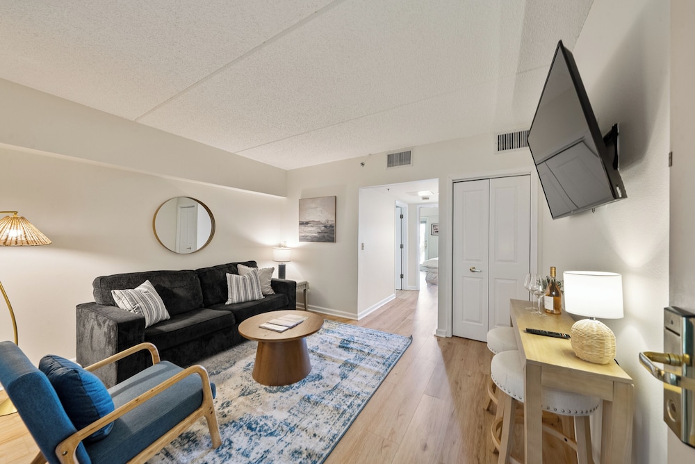Bella Vista Suites 35/59
