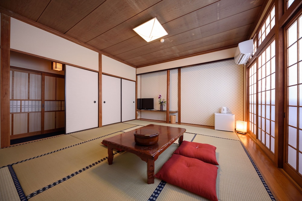 Yufuin Ryokan Okaeri 19/25