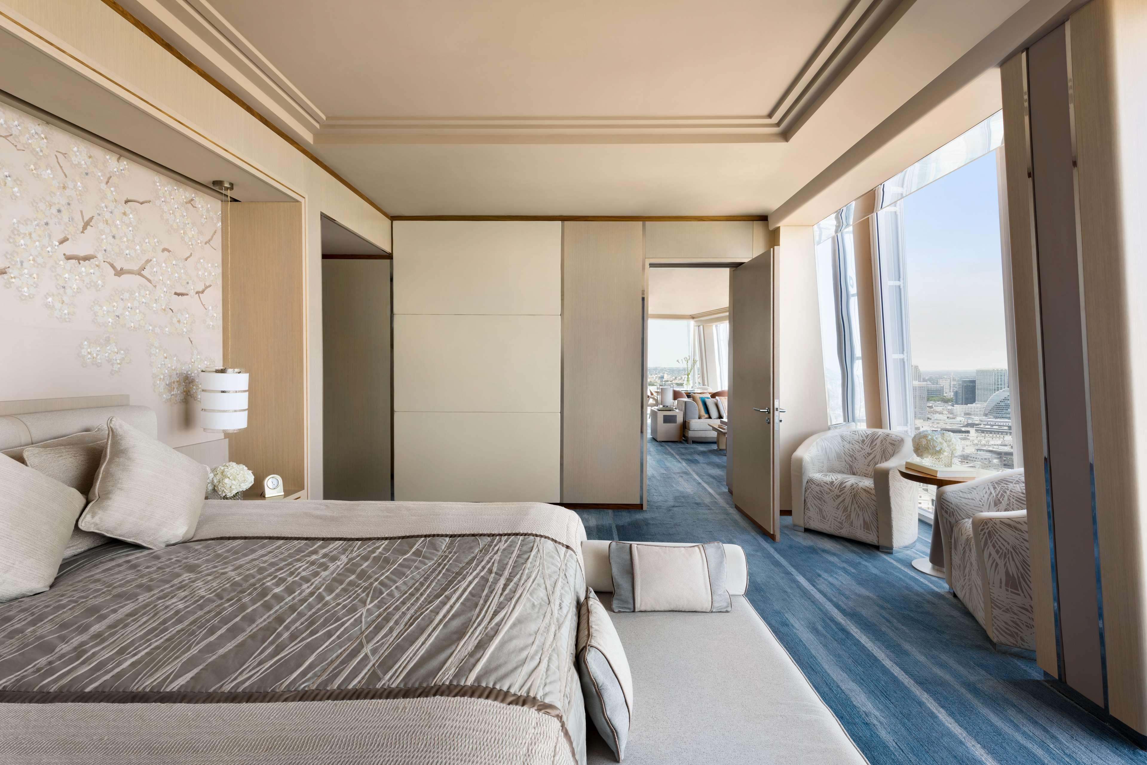 Westminster, Suite
