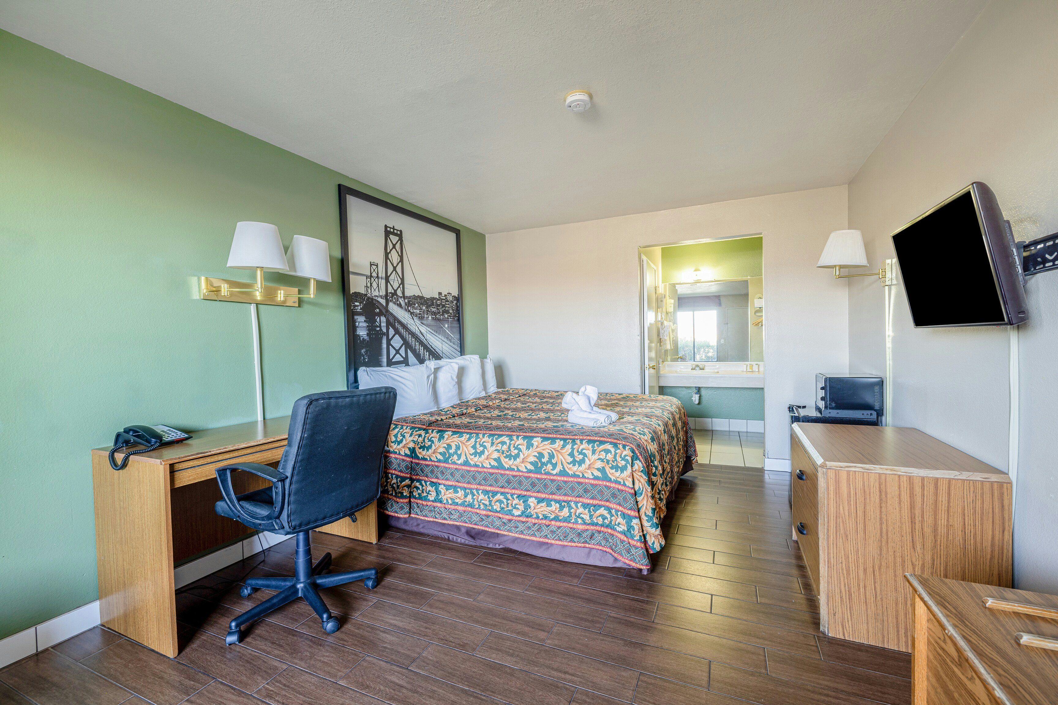 Townhouse Barstow On Historic Route 66 CA I 15 24/46
