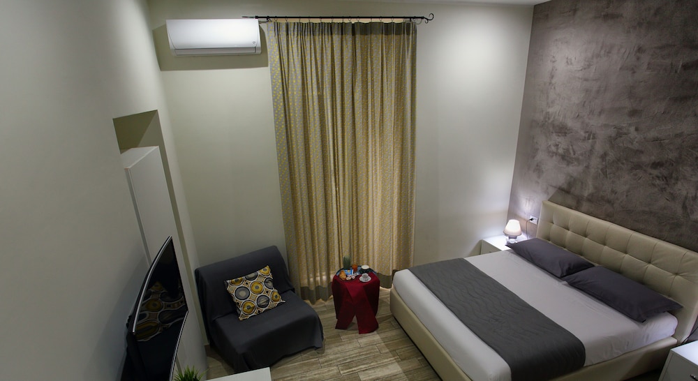 Napoli City Rooms 23/49