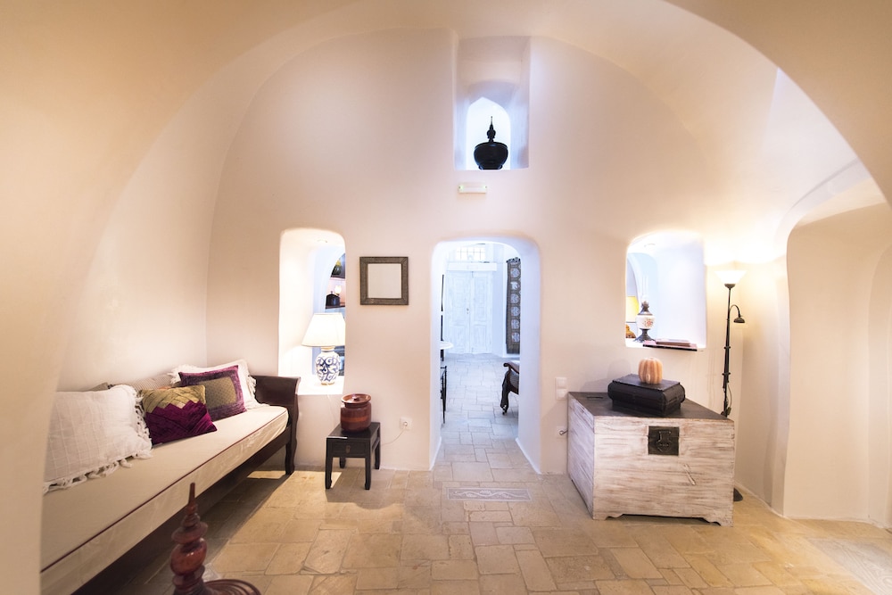 Heliophos Boutique Hotel 32/50