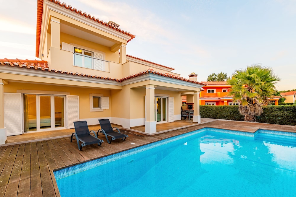 Praia Del Rey Golf And Beach Resort - The Village in OBIDOS - PT