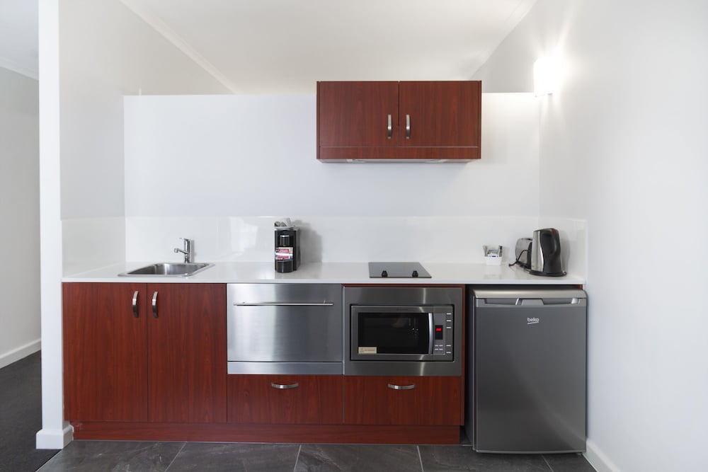ABODE NARRABUNDAH 57/71