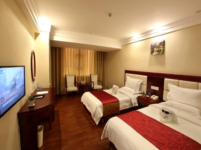 Greentree Inn Sanya Jiyang District Yalongbay Yingbin Avenue Hotel 17/23