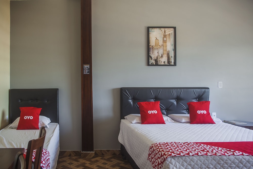 OYO M&J Hotel 15/33