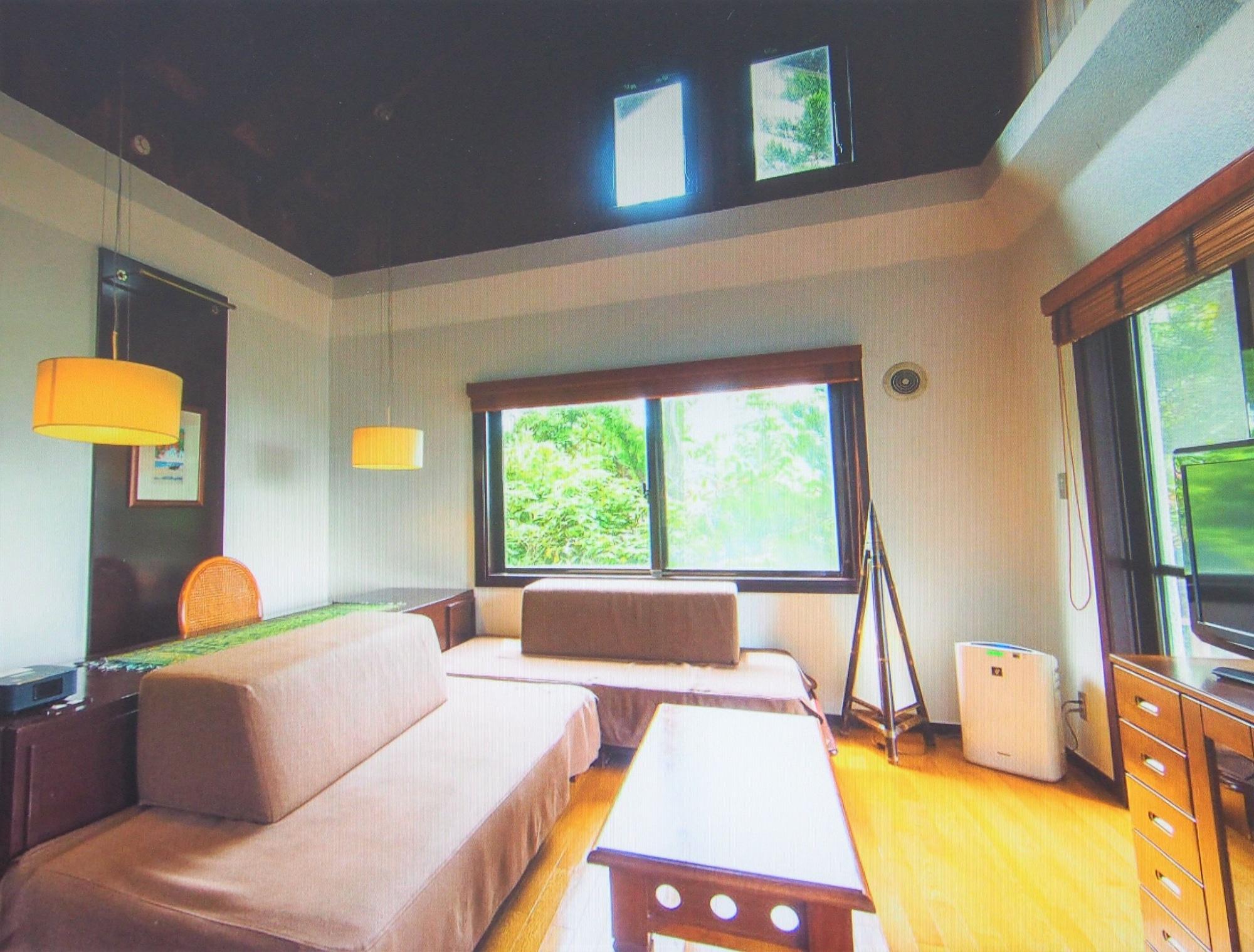 Room, Twin Beds, Garden View