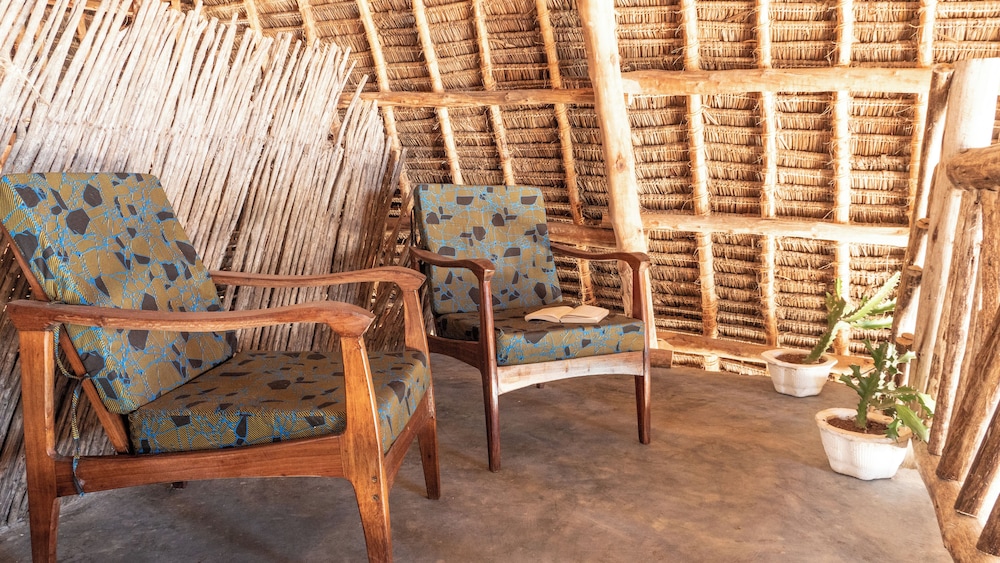 Raha Lodge 25/42