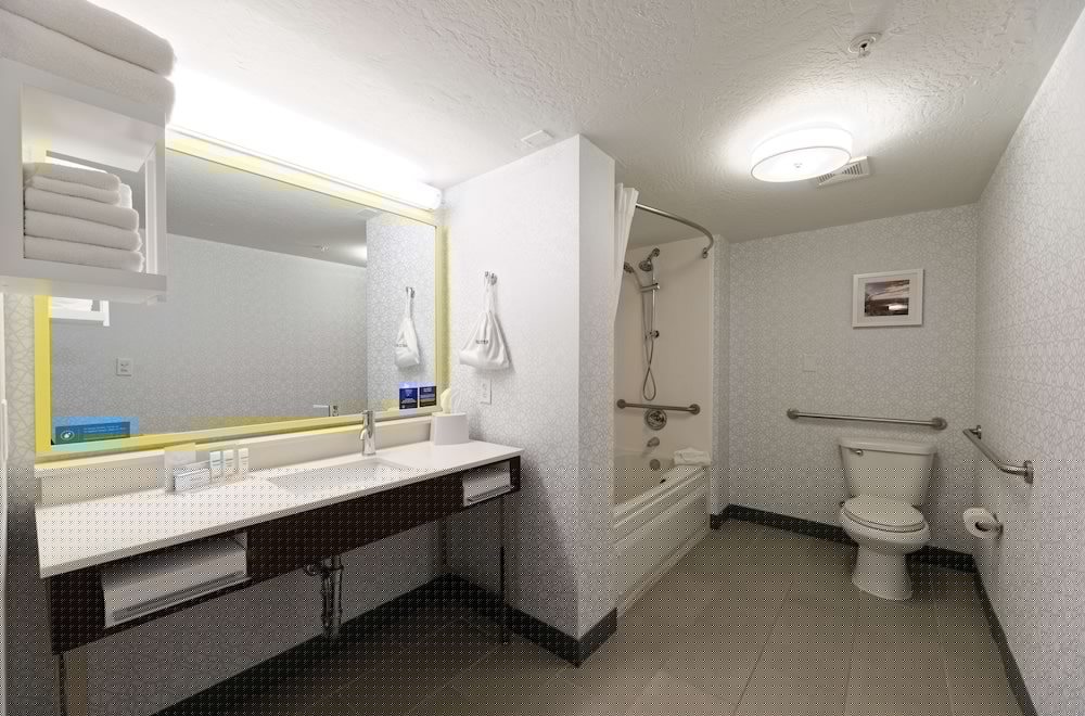 Hampton Inn & Suites Goodyear 9/69