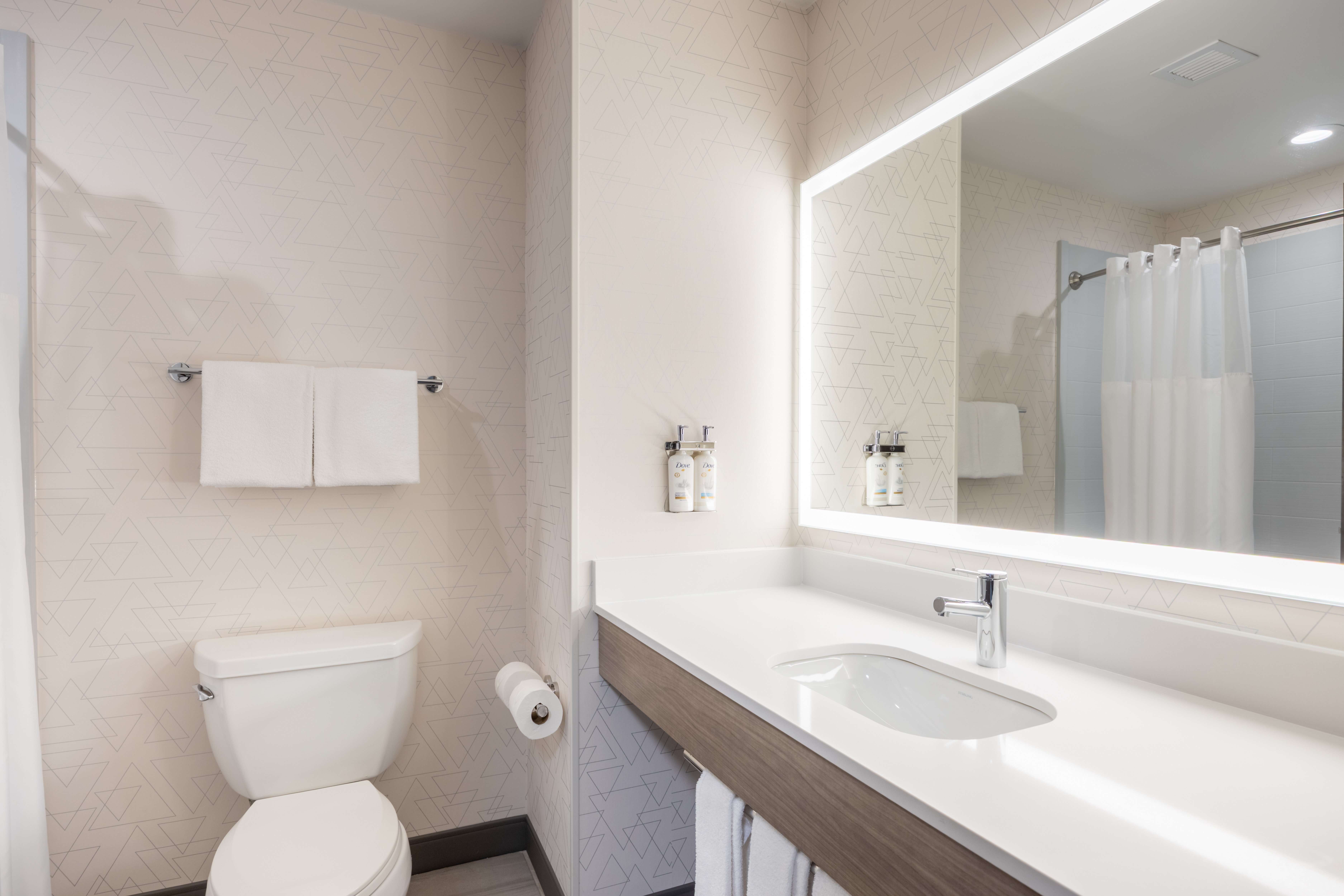 Holiday Inn Express Hotel Suites Columbus Polaris Parkway 75/77