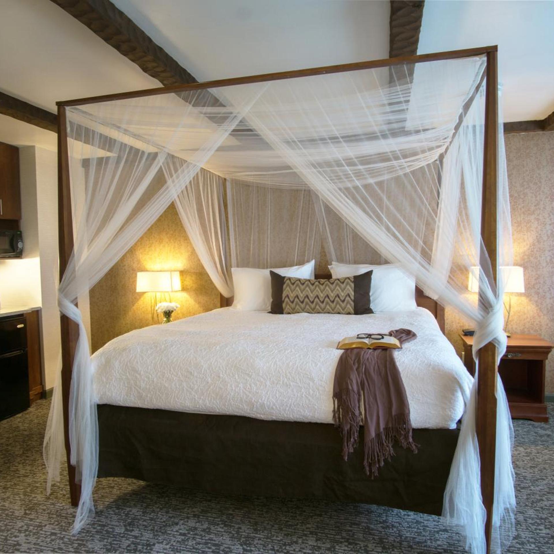 Superior, King Bed, Adult Only, Jetted Tub