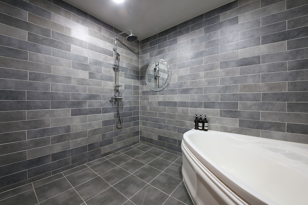 Instar Hotel Yangsan 55/55