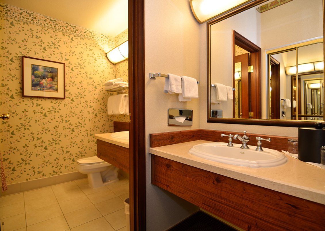 Best Western Plus Gold Country Inn 48/49