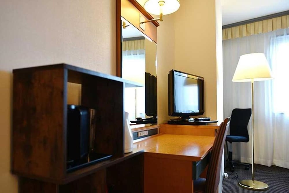 Blossom Hotel Hirosaki 21/23