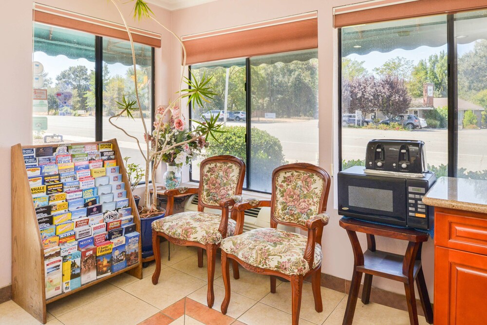 Americas Best Value Inn Atascadero Paso Roble 44/66