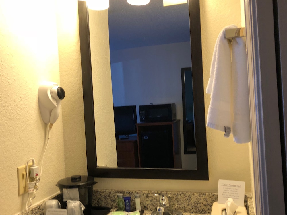 Sleep Inn Louisville East, KY 26/57