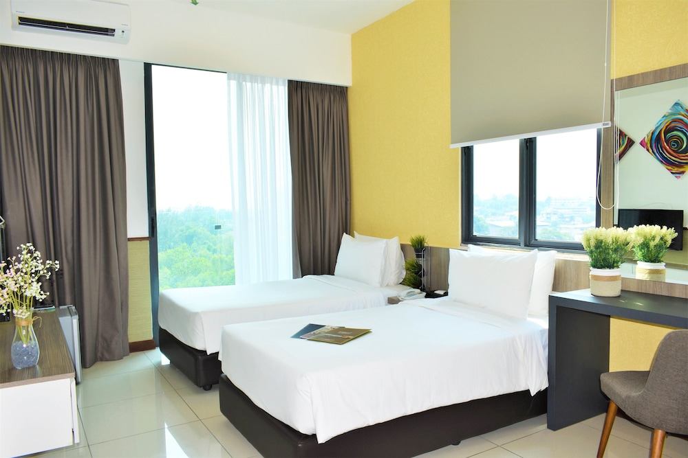 D Wharf Hotel And Serviced Residence 25/71