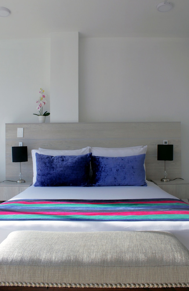 Suite Comfort Hotel 26/65