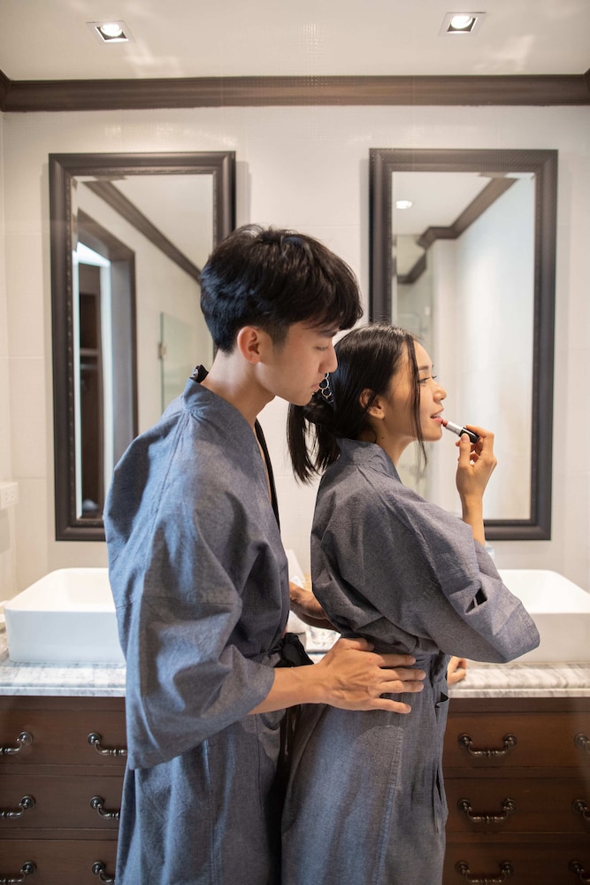 The Bridge An Eclectic Luxotel Chiangmai 67/72