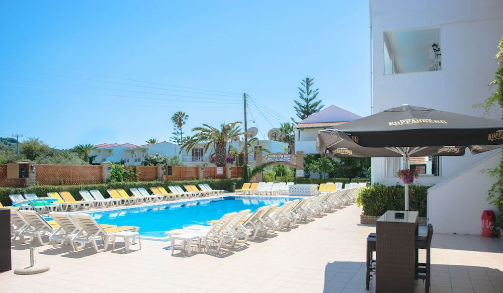 CHANDRIS APARTMENTS 13/71