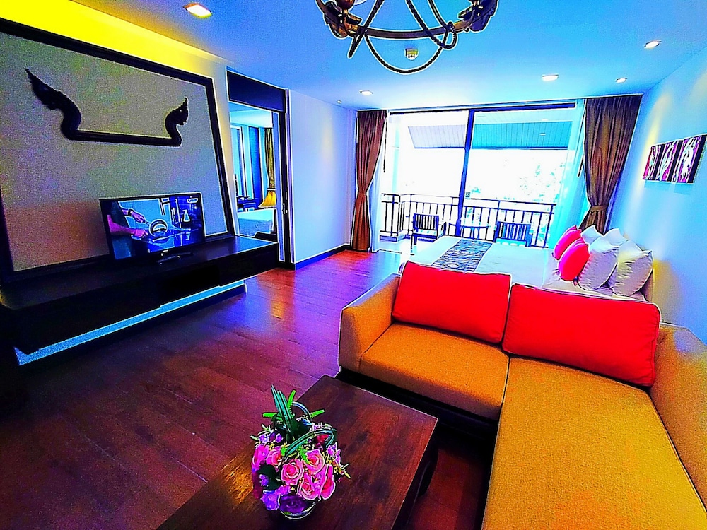 Royal Thai Pavilion Jomtien Boutique Resort 55/78