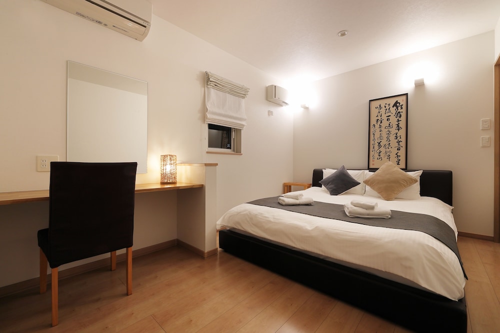 2 BEDROOMS, APARTMENT