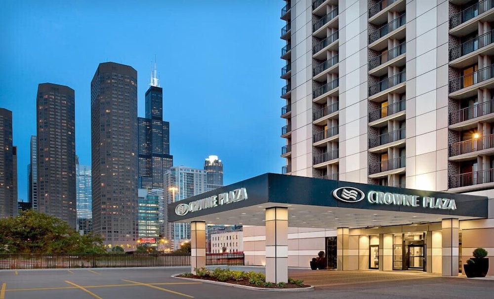 Crowne Plaza Chicago West Loop 5/55