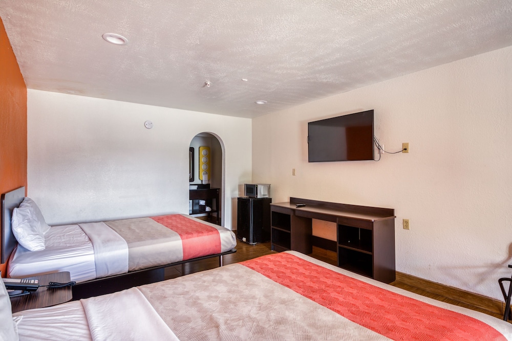 Motel6 Denham Springs, LA 16/50