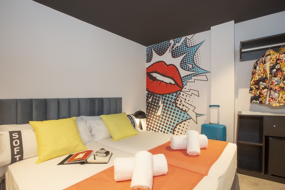 Hotel Casual Pop Art Benidorm 14/80