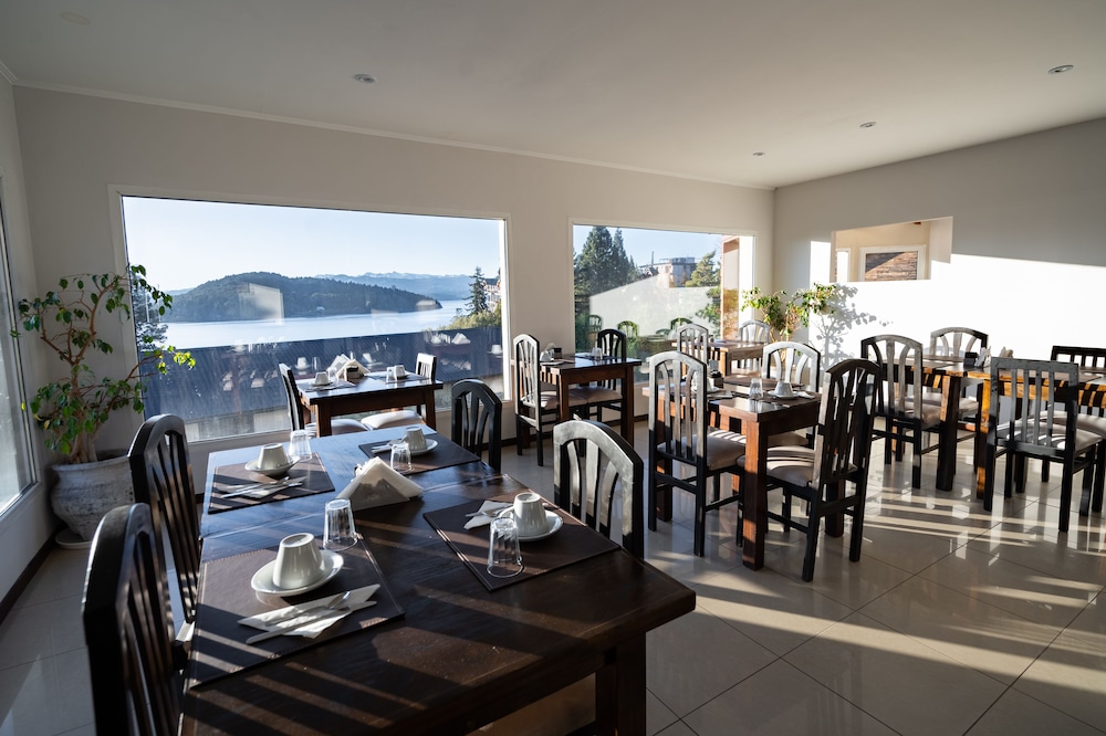 Altuen Hotel Suites Spa 45/57