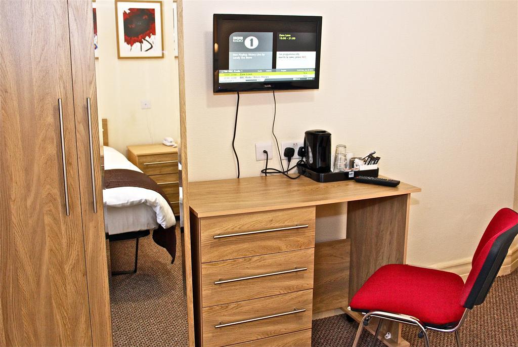 Central Hotel Golders Green 18/24
