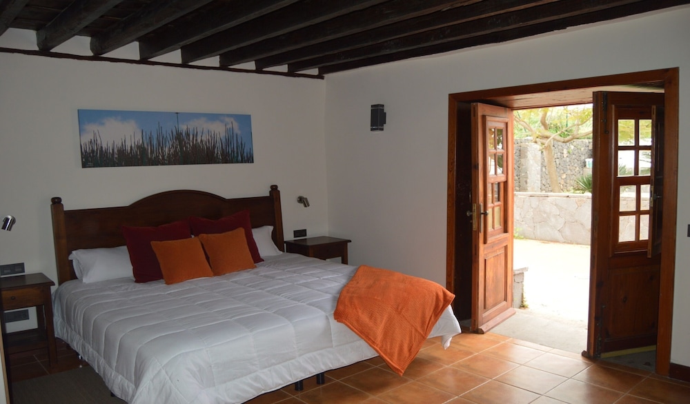 Casablanca Hotel Rural 10/65