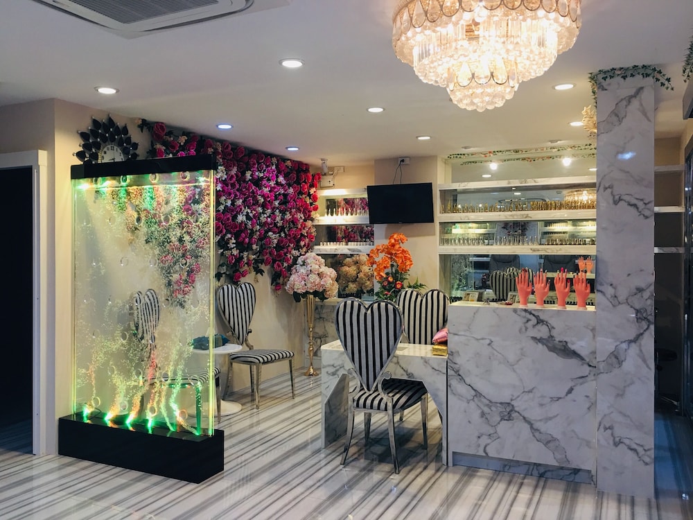 Top High Airport Link Hotel 30/47