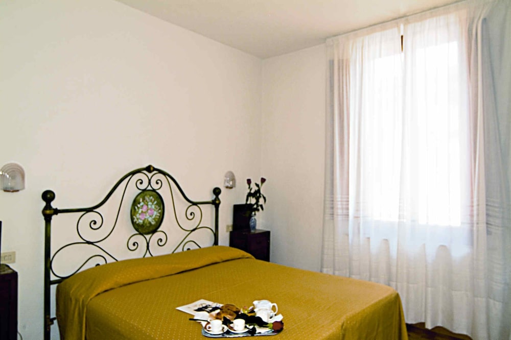 Hotel Savoia E Campana 45/72