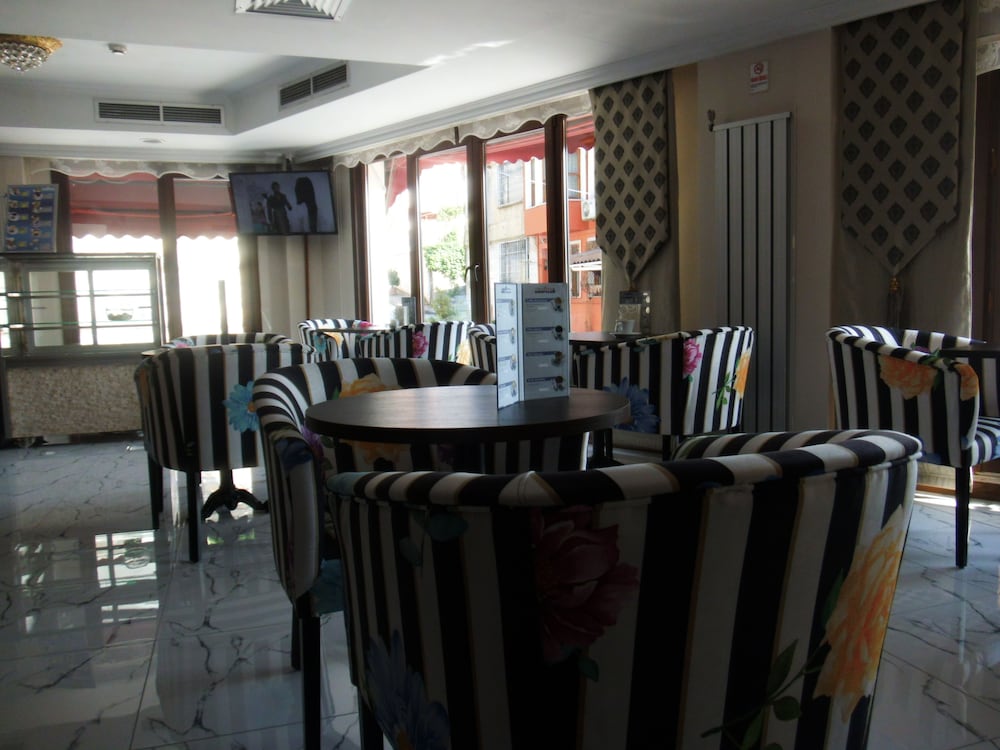 Hotel Daphne 54/64