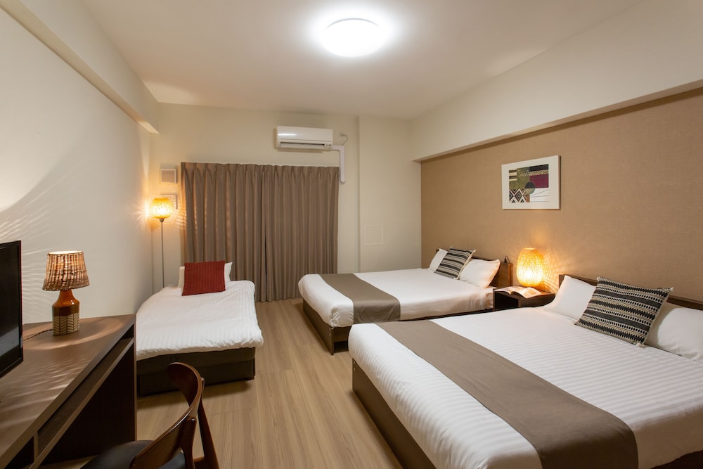 DELUXE, TWIN BEDS