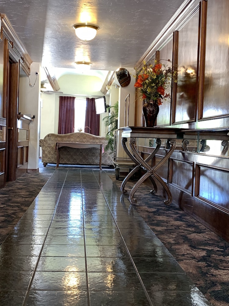 GuestHouse Inn 13/19